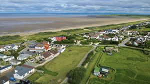 Near Coast Setting- click for photo gallery